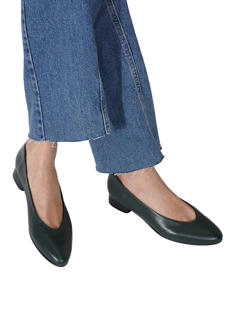 Bailarina Alice Hunter Green - PARIS/64