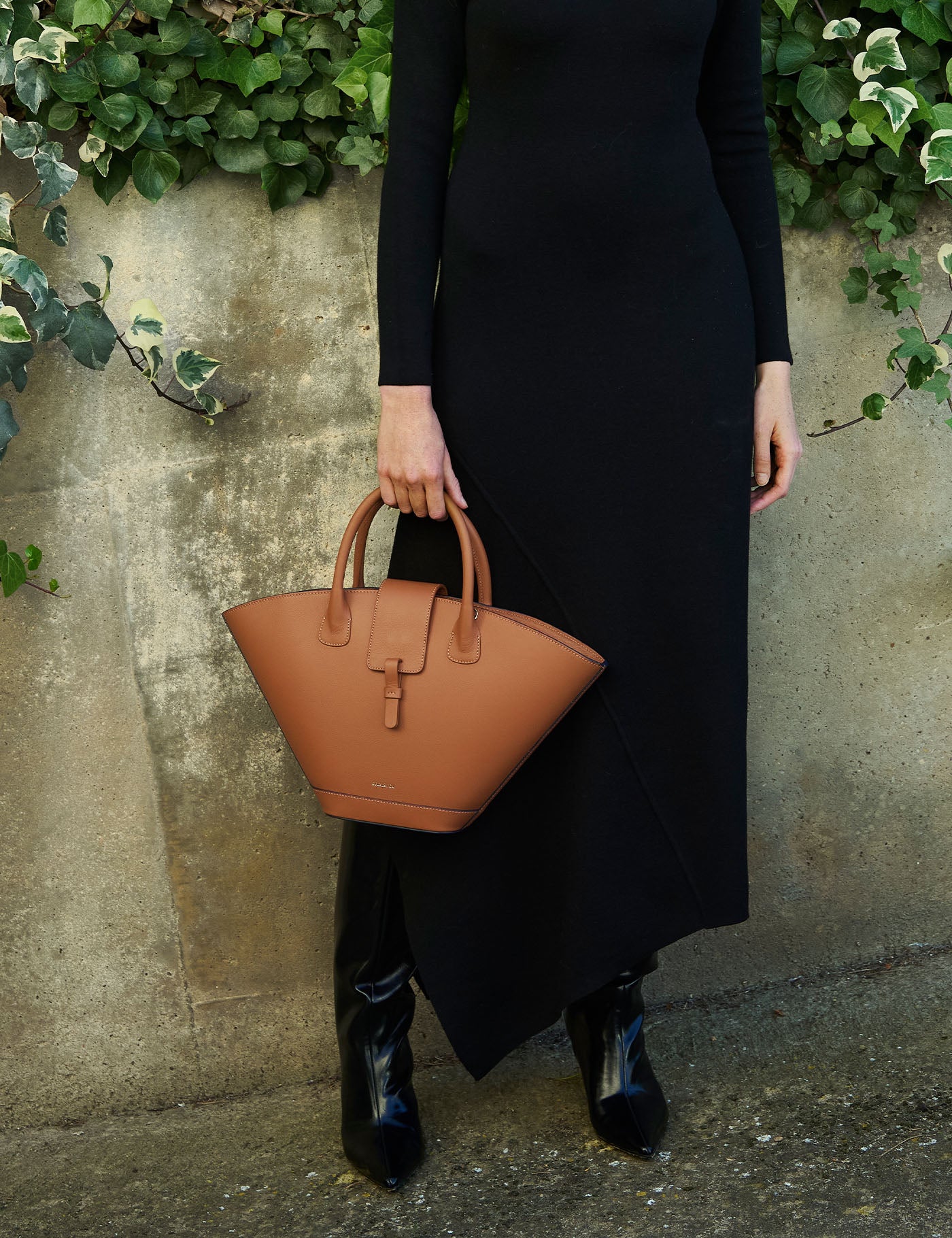 Lumière Caramel Bag by PARIS/64