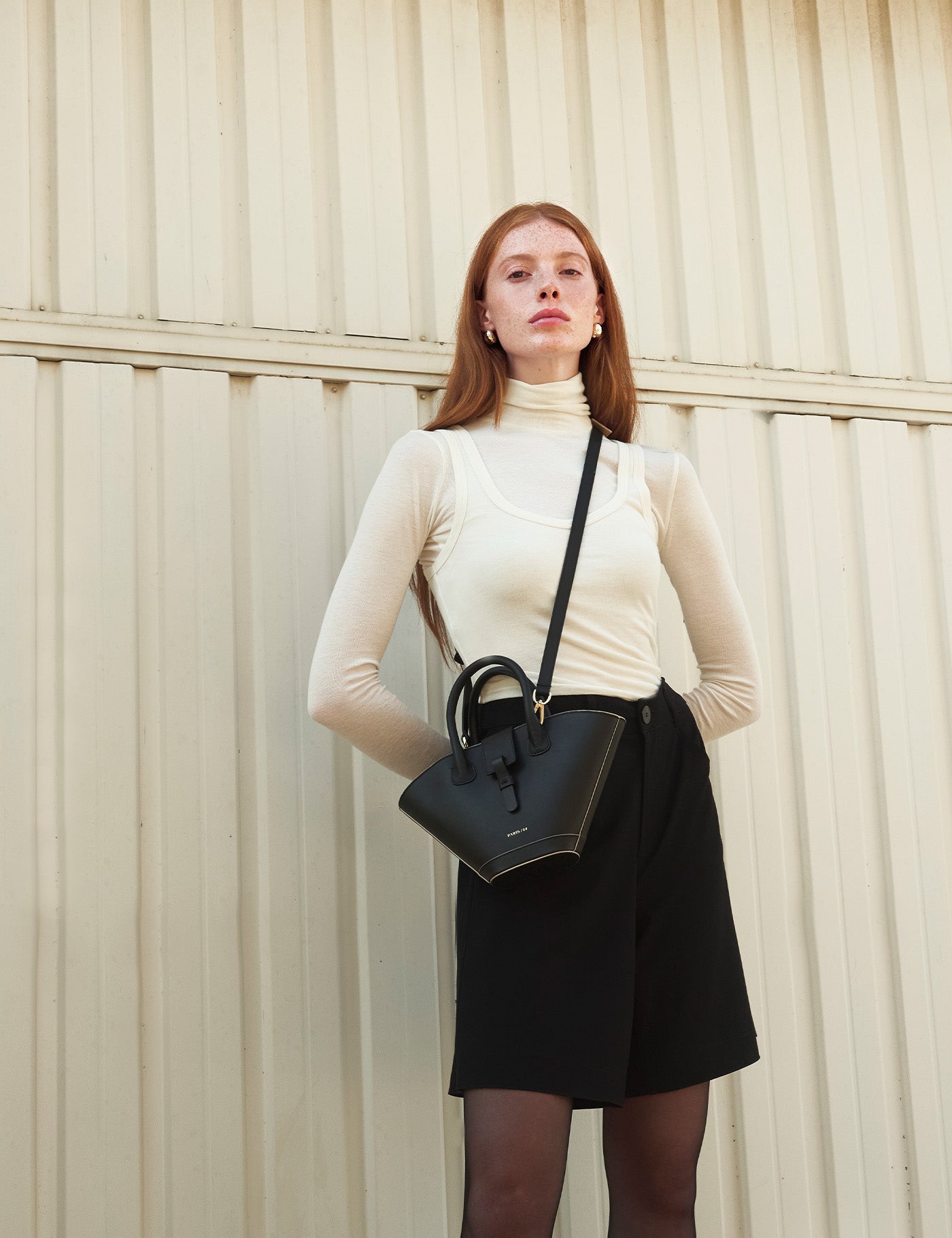 PARIS 64 ミニ リュミエール ショルダーバッグ ブラック Mini Lumière Black Bag by PARIS/64