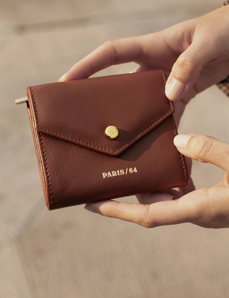 Cartera Mini Rivoli Chocolate - PARIS/64