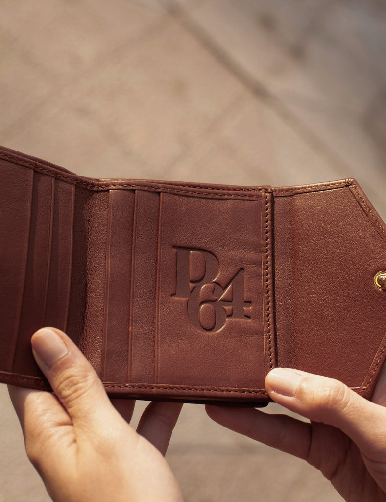 Cartera Mini Rivoli Chocolate - PARIS/64