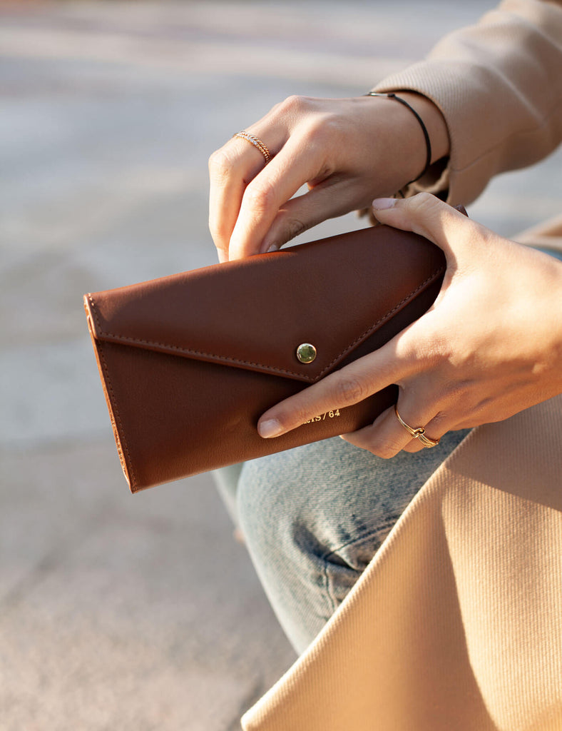 Cartera Rivoli Chocolate - PARIS/64