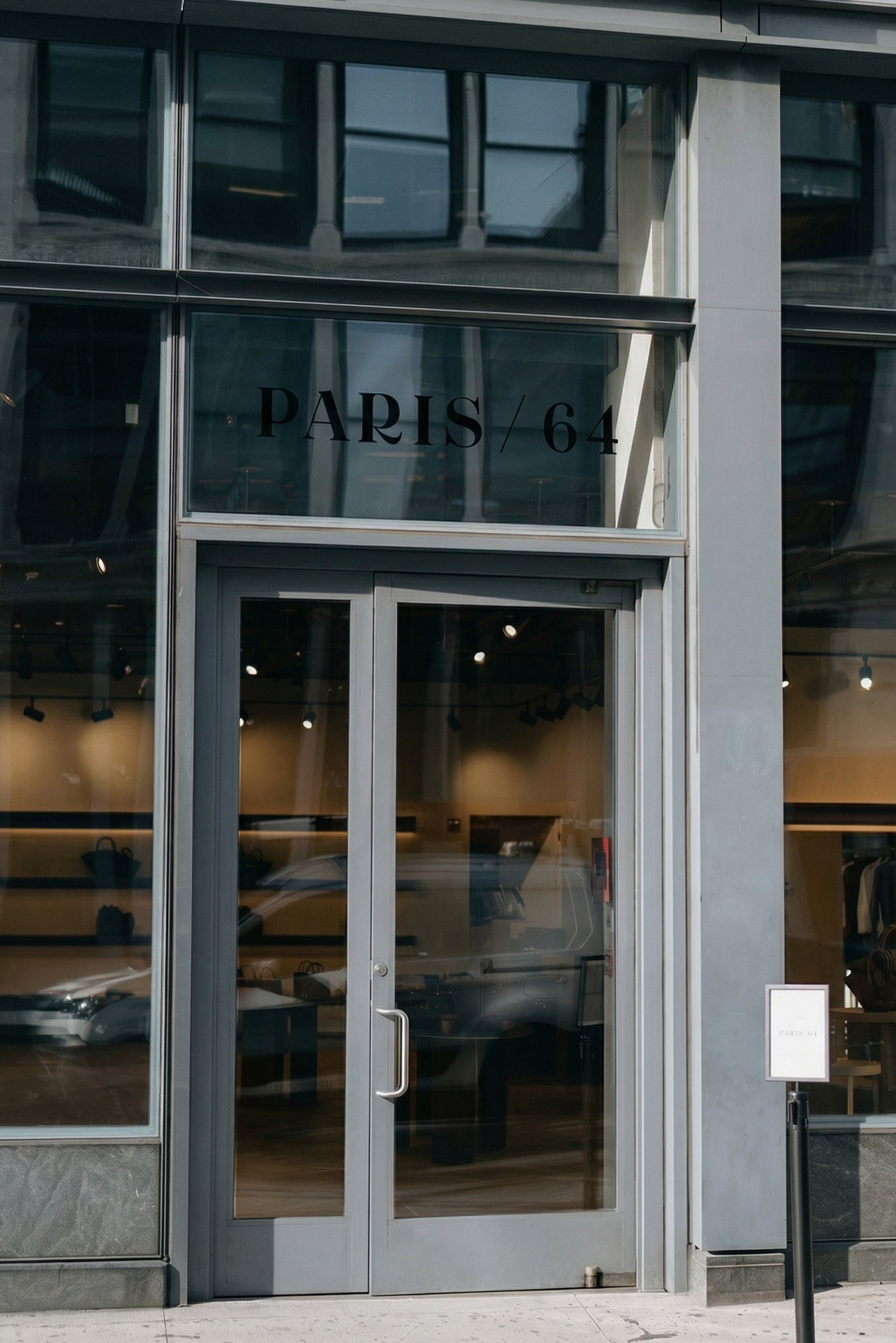 STREET パリ 店 PARIS/64